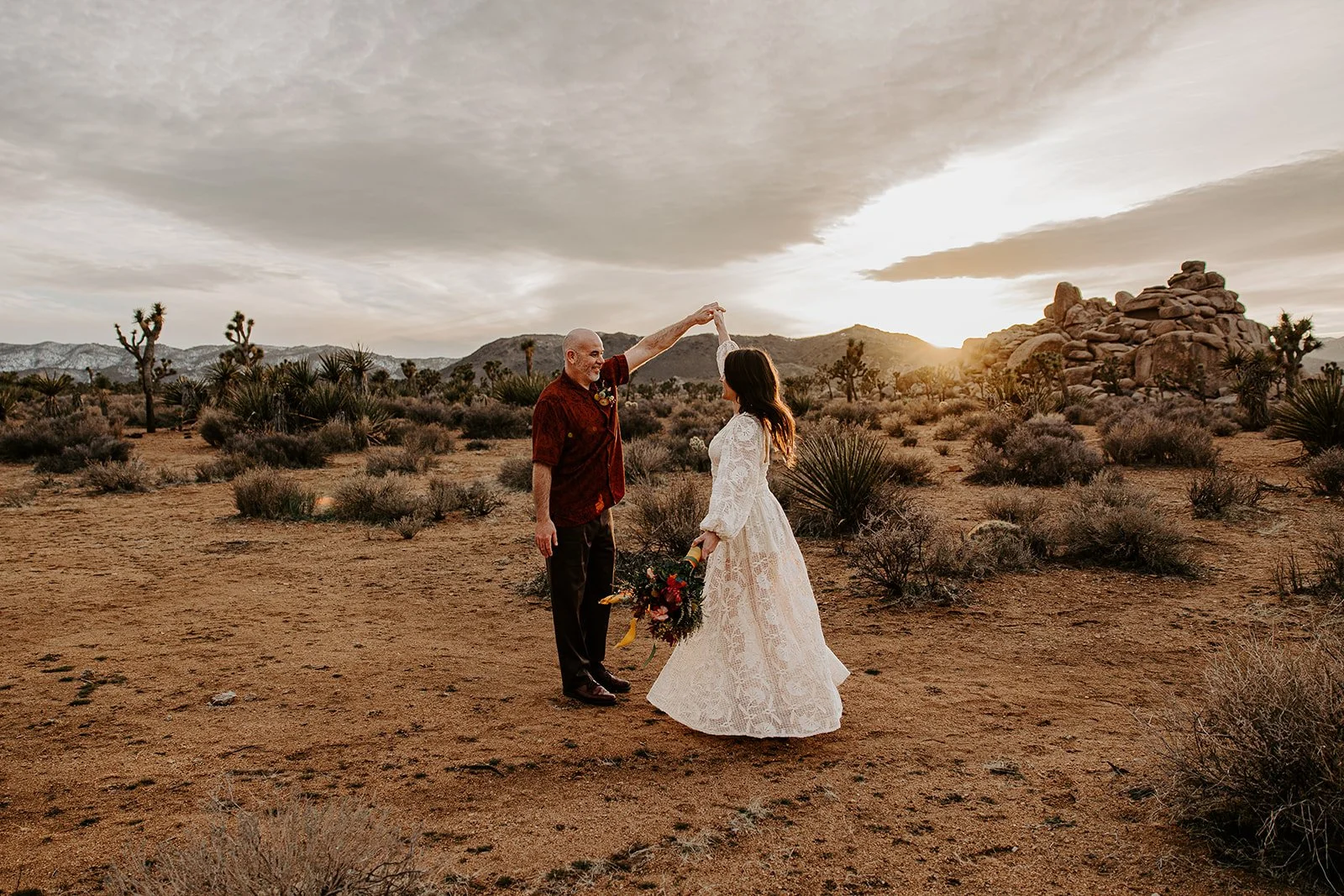 Elopement Dresses Buying Comparison Tips Arizona Elopement Photographer